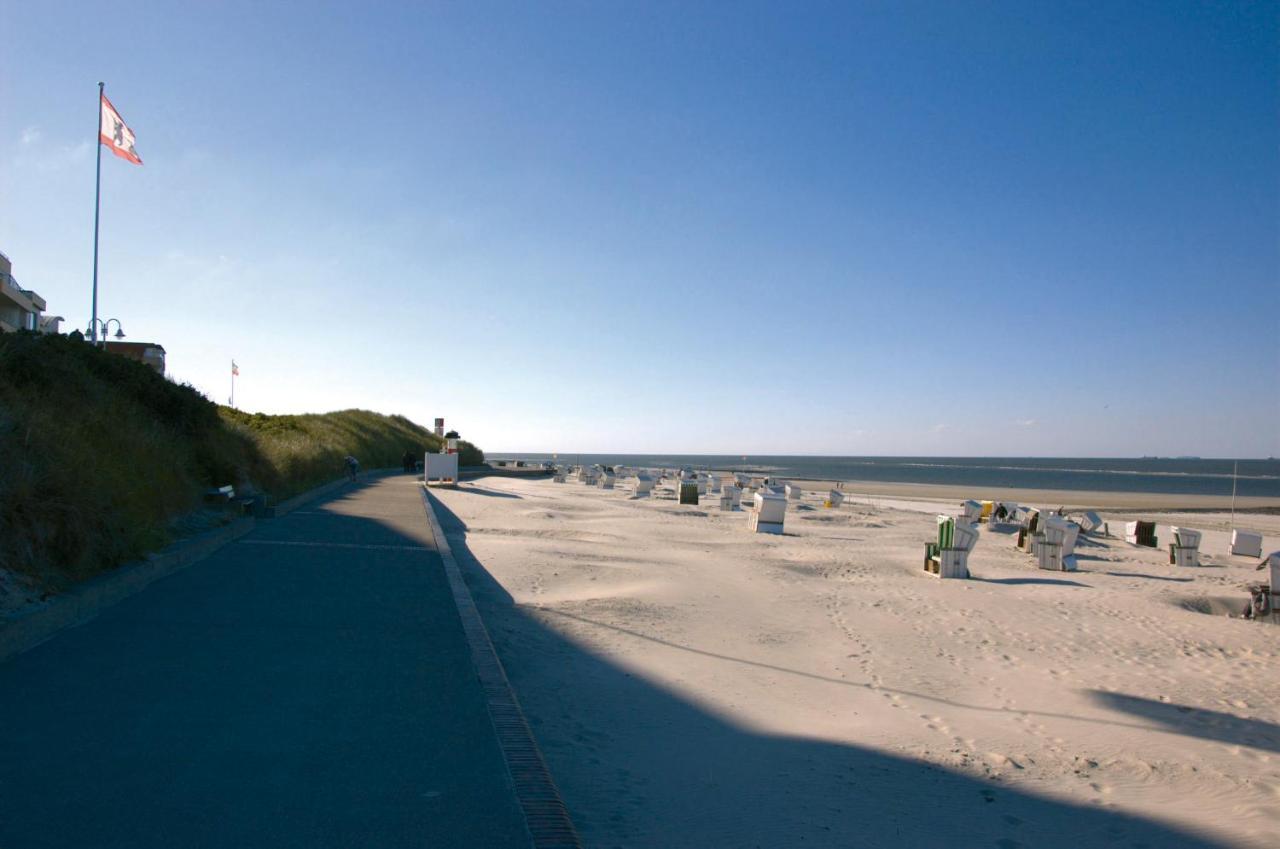 Gaestehaus Germania Wangerooge Exteriör bild