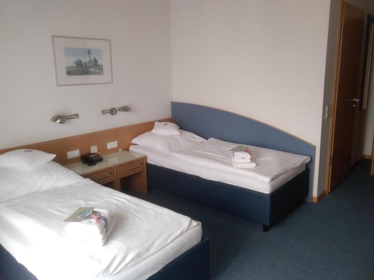Gaestehaus Germania Wangerooge Exteriör bild